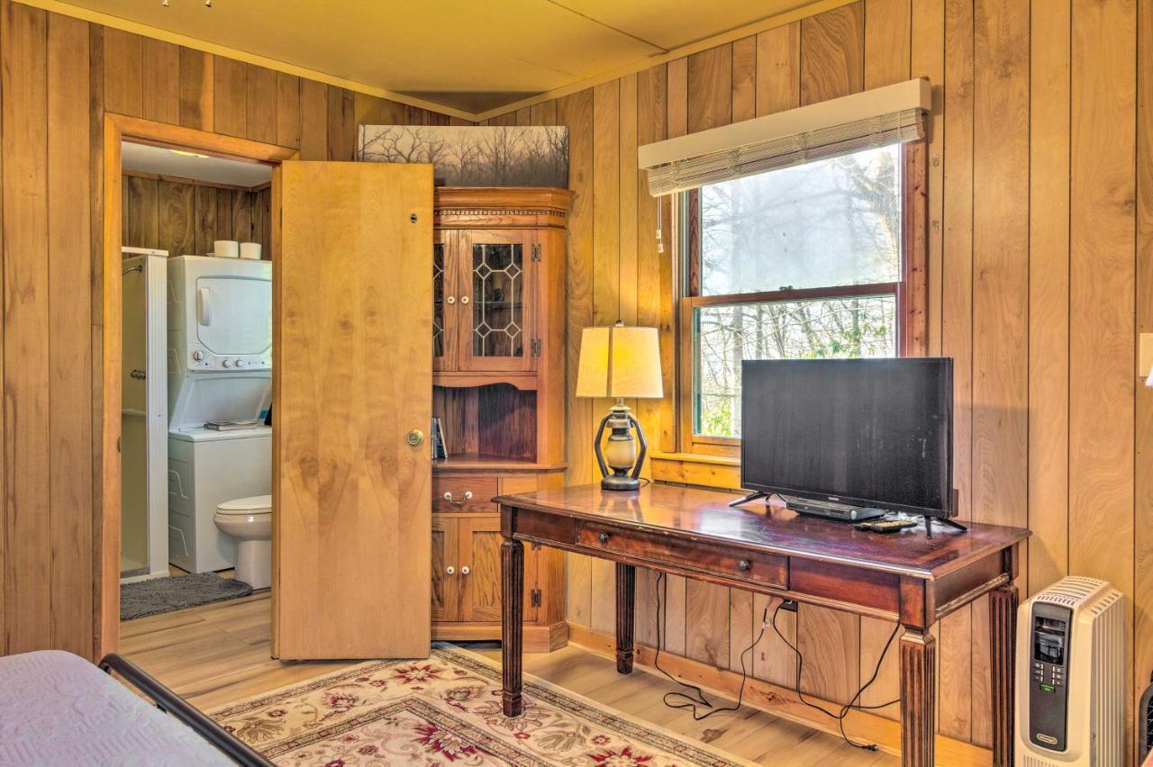 Peaceful Spruce Pine Cabin On 8 Acres With 2 Decks! Exterior photo