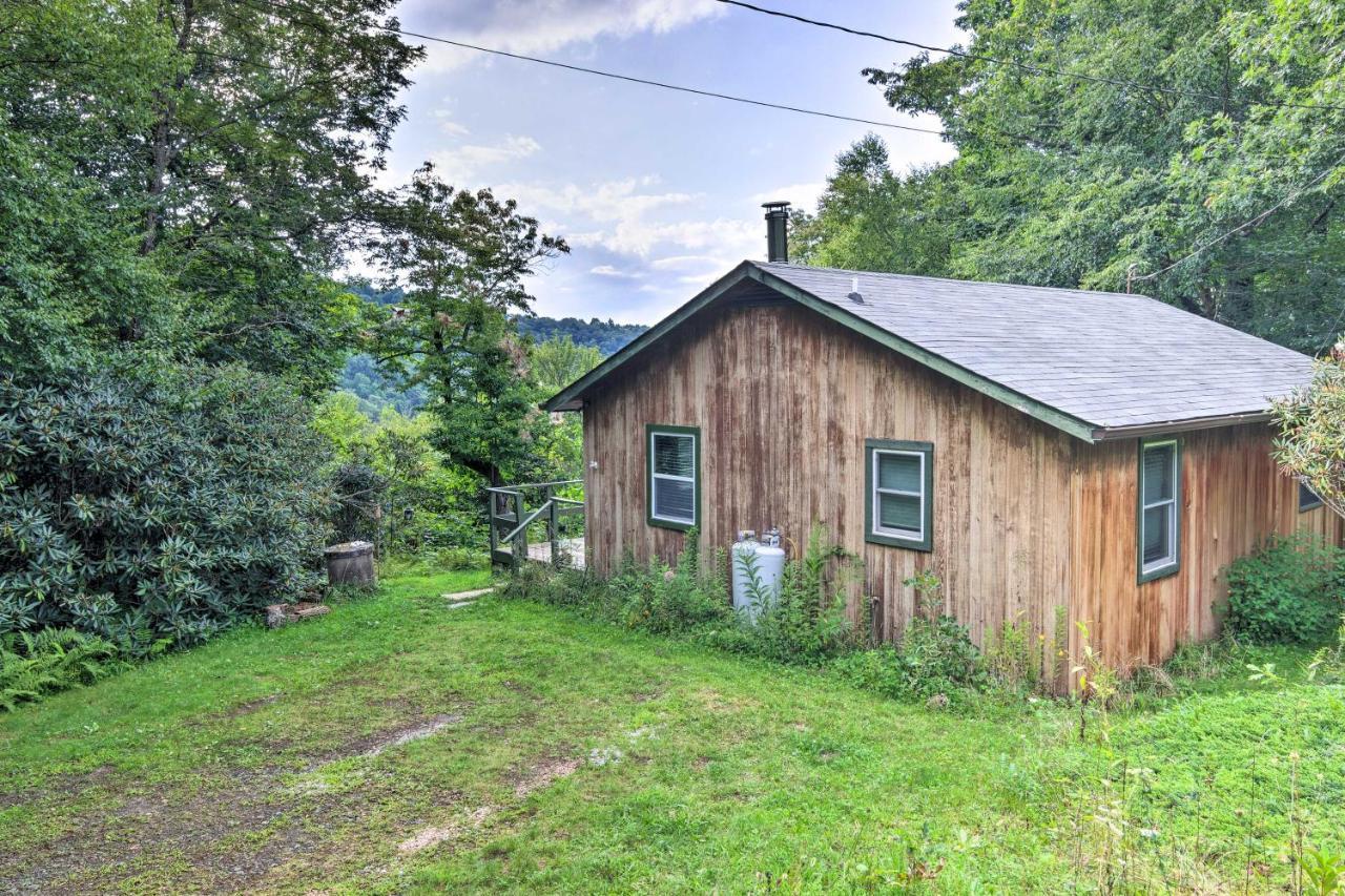 Peaceful Spruce Pine Cabin On 8 Acres With 2 Decks! Exterior photo